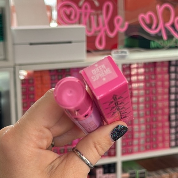 Jeffree Star Queen Supreme Lip Gloss - Picture 3 of 3